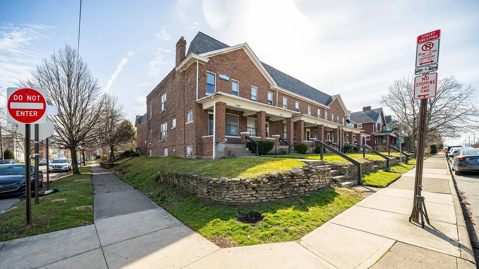 2 bed, 1.0 bath, $1,355 — Photo 1