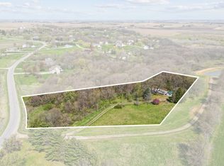 2295 Dakota Dr, Pella, IA 50219