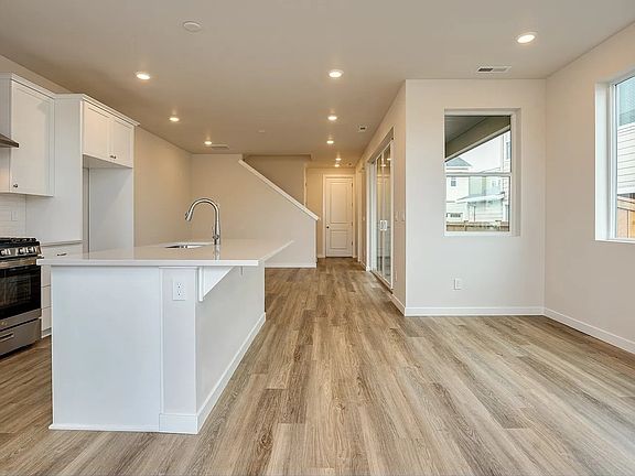 4th image of 8266 SE Blanton