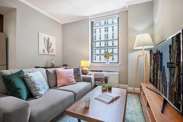 Rented by REAL New York | media 7