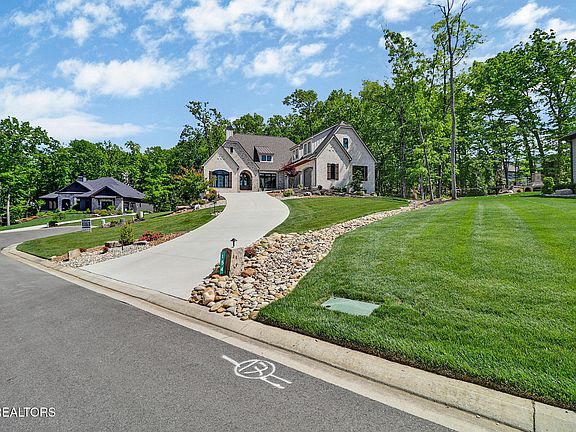 4th image of 154 Chestnut Ridge Ln