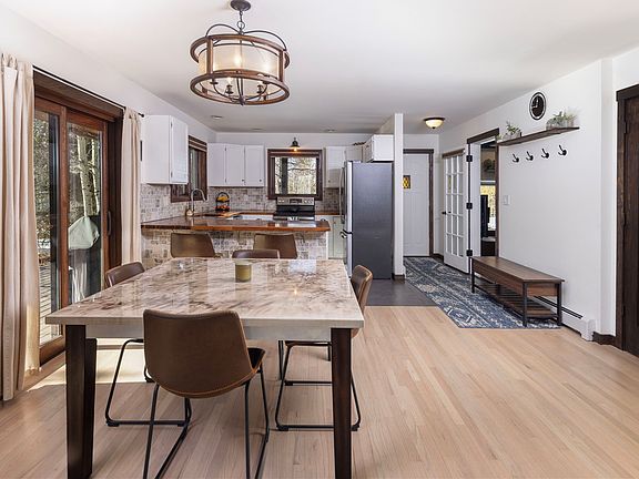 4th image of 357 Vail Cir