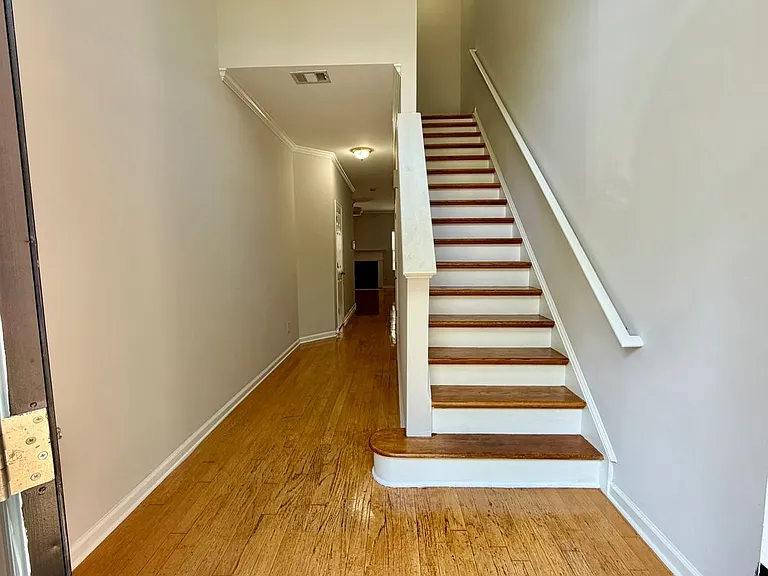 4216 Rogers Creek Ct — Photo 2
