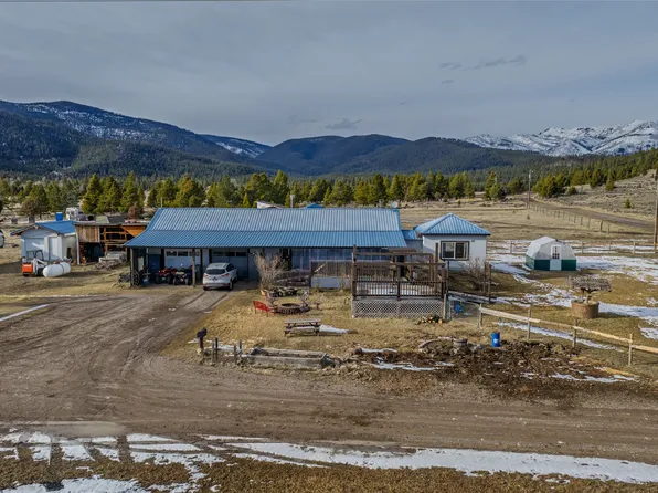 1450 Morris Dr, Lincoln, MT 59639