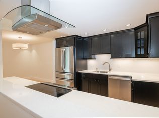 1100 Salem St APT 30, Lynnfield, MA 01940