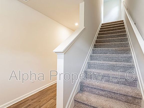 2nd image of 4107 Garrison Ln