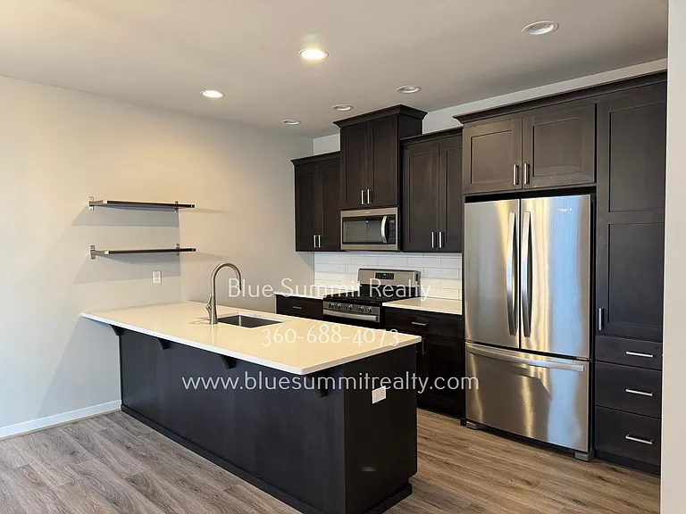 3132 Ponderosa St NE #A — Photo 3