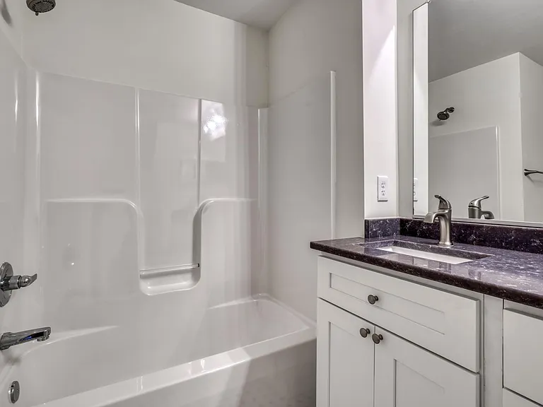 2501 Coleridge Dr #3D — Photo 34