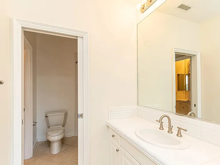 2515 Ridgegate Row — Photo 19