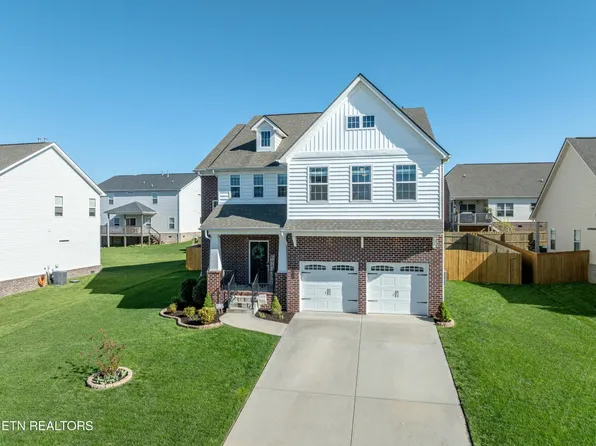 2418 Drake St, Maryville, TN 37801