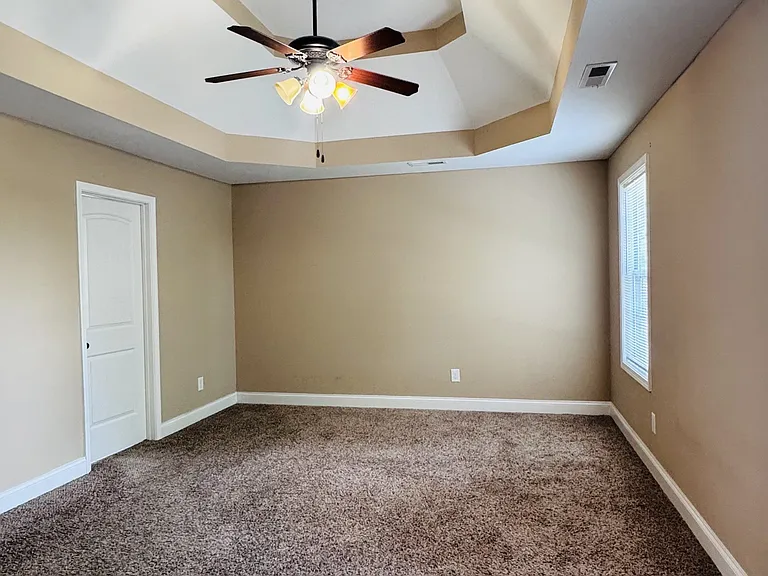 2469 Senseney Dr — Photo 12