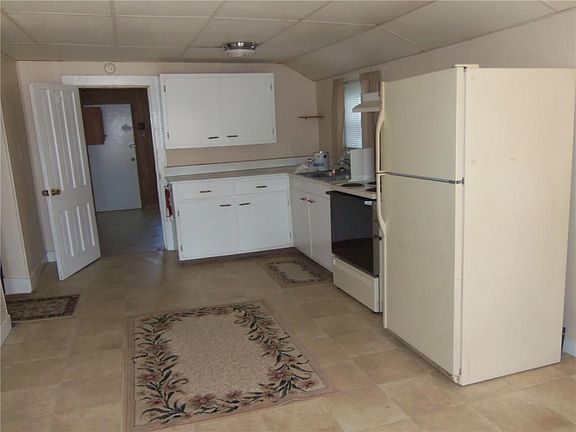 4th image of 3802 Lawrenceville Dr