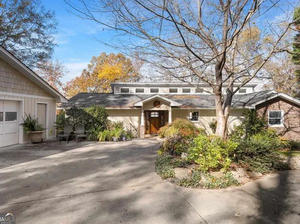 360 Lake Club Cir, Lavonia, GA 30553