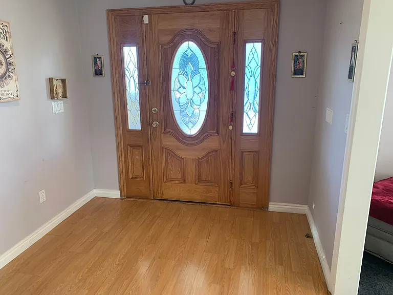 1626 N Alexandria Ave — Photo 3