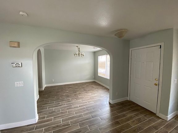 3rd image of 5225 Ponderosa Heights St