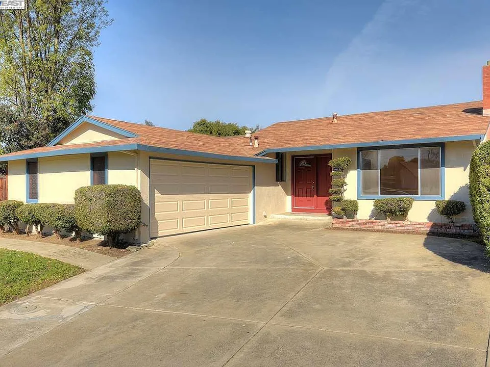 35212 Aquado Ct