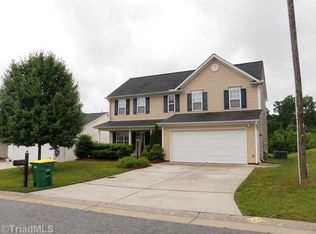 5886 Sunny Ridge Trl, Clemmons, NC 27012