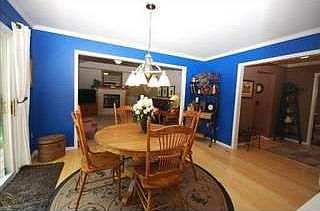4th image of 9385 Daleview Dr