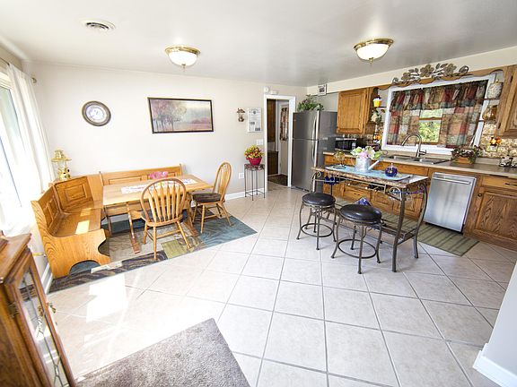 5th image of 12400 W Honey Ln