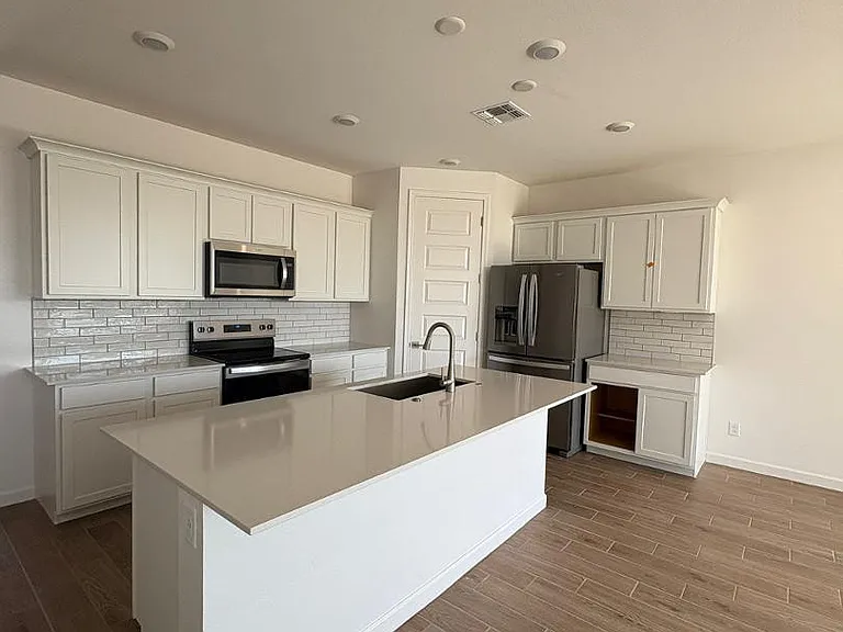 17745 W Turquoise Ave — Photo 13