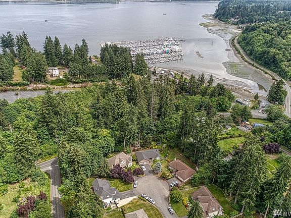 4th image of 2052 NE Marina Vista Ct