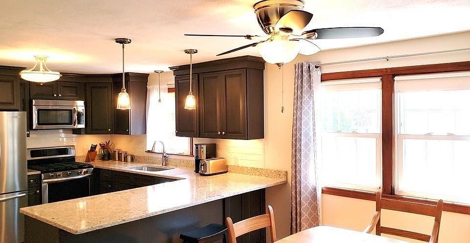 1st image of 184 Safford St #1