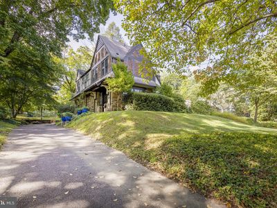 8202 Fairview Rd, Elkins Park, PA, 19027