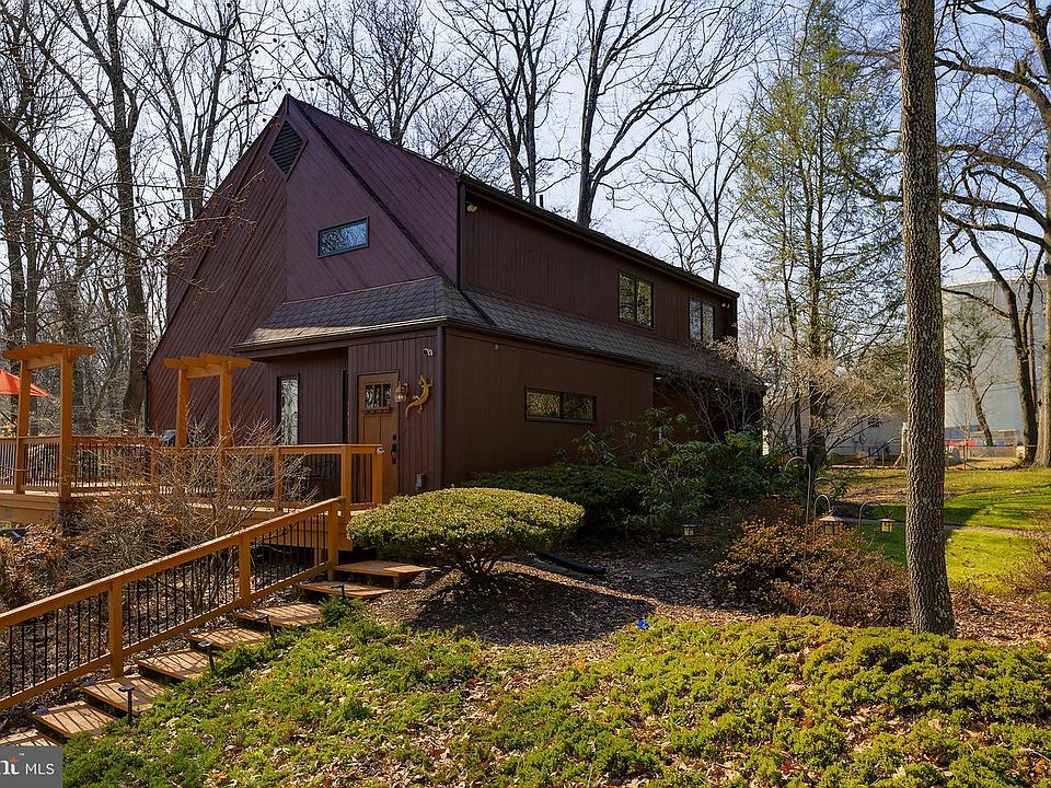 1st image of 109 Ridge Rd