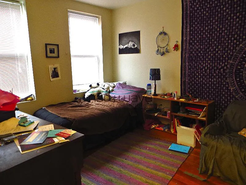 1 bed, 9999 sqft, $2,700 — Photo 3