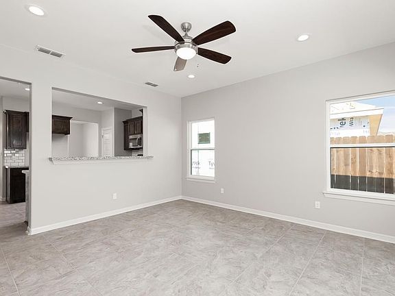 5th image of 8410 N 33rd St