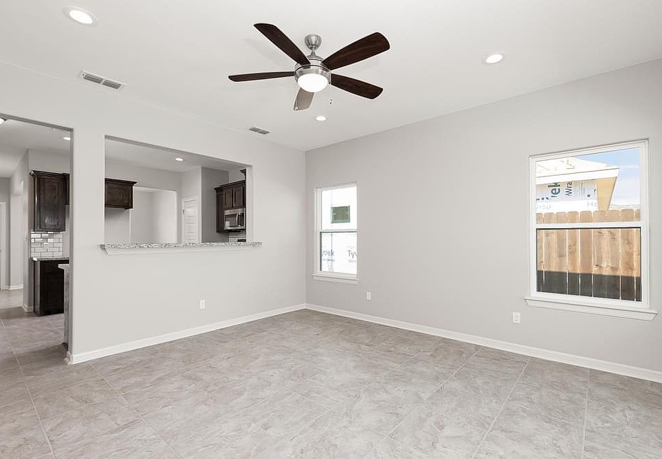 2nd image of 1409 Sonador Dr