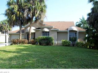 723 Bently St E, Lehigh Acres, FL 33974