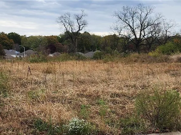 4611 Appleton Ave, Kansas City, MO 64133