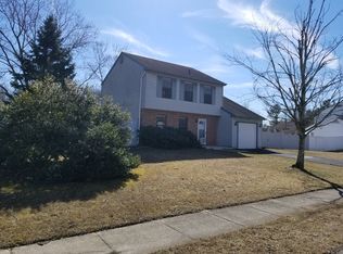 43 Hawthorne Rd, Sicklerville, NJ 08081