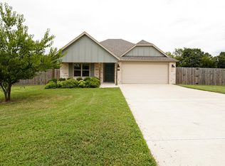8 McDole Ln, Bella Vista, AR 72715