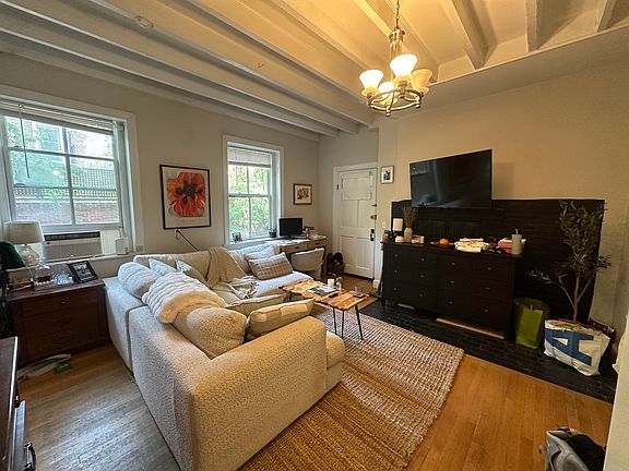 5th image of 61 Hancock St #2