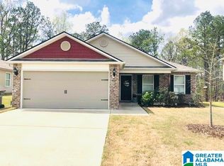 192 Briarfield Ln, Calera, AL 35040