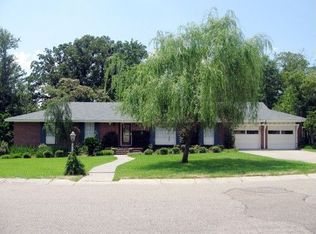 605 Woodbine Ln, Hattiesburg, MS 39402