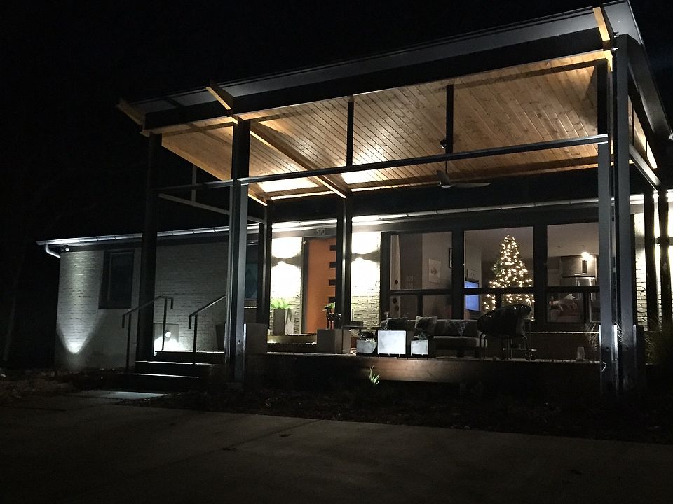 2nd image of 570 N Vinson Ave