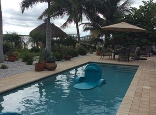 4204 Beaver Crest Dr, Des Moines, IA 50310