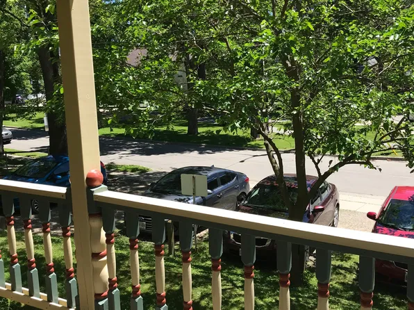 74 Ahrens St W #A, Kitchener, ON N2H 4C1