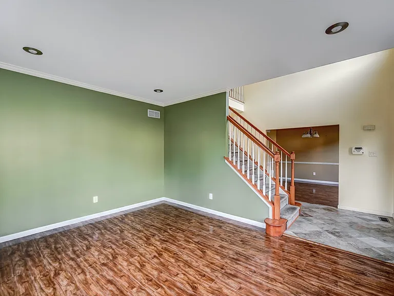 115 Daffodil Dr — Photo 7