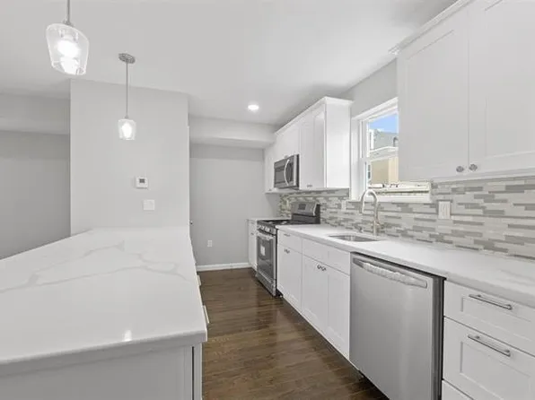 45 Franklin Street image 11 of 23