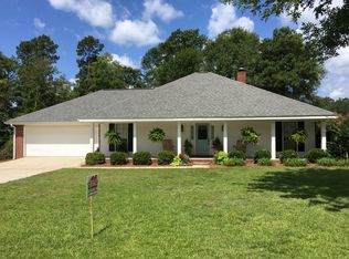 9 Bridgewater Dr, Ellisville, MS 39437