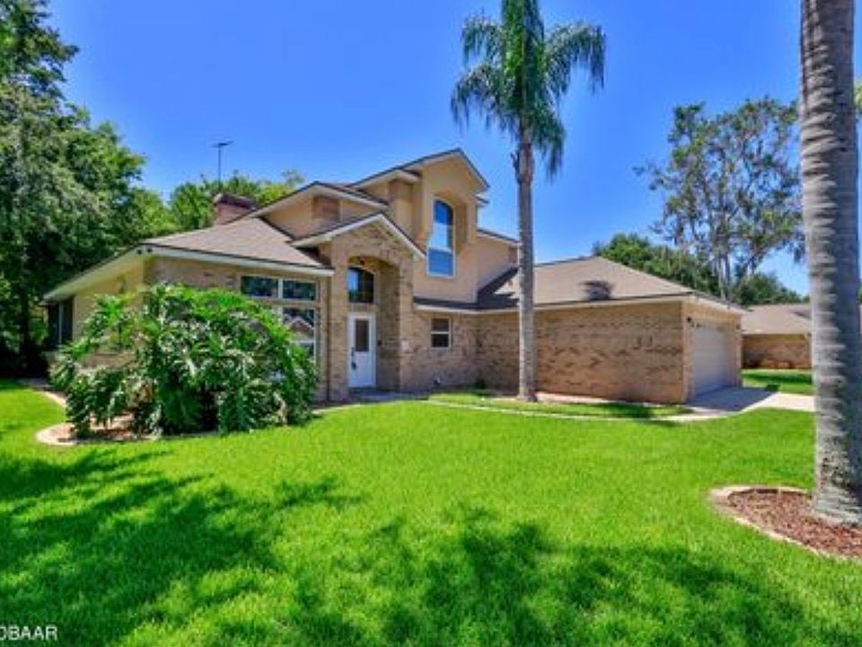 1st image of 3900 Oak Crest Cir