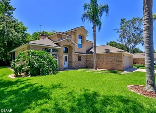 3900 Oak Crest Cir Photo 1