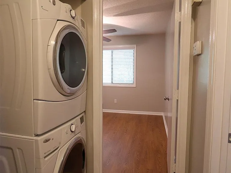 1472 Riverwood Ct — Photo 9