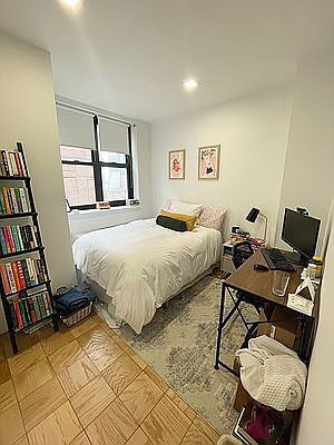5th image of 207 E 37th St #9S
