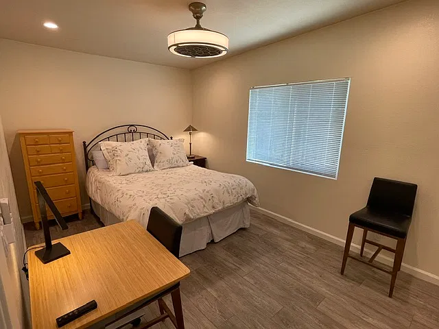 1 bed, 650 sqft, $2,250 — Photo 3