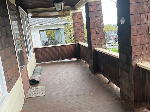 2nd image of 52 Prospect St Floor 2